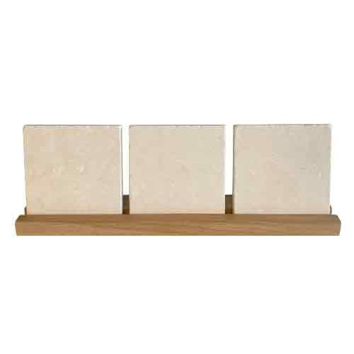 Houten tegelstandaard voor 3 keramische tegels van 10 × 10 cm