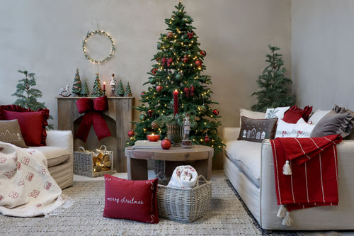 Aix plaid in de kleur Cherry van Chic Antique, 150 bij 130 cm