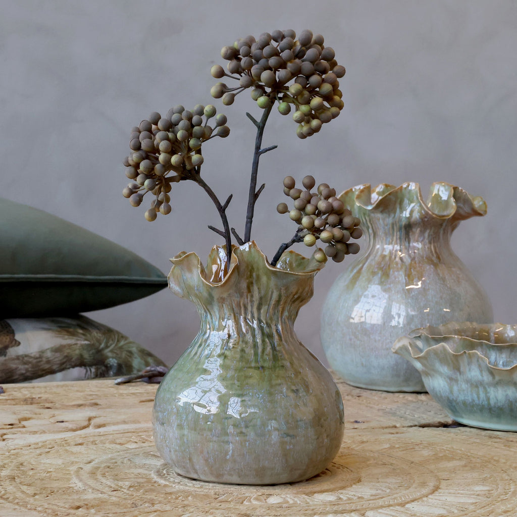 Keramieken vaas met golvende rand – groen – 16 cm