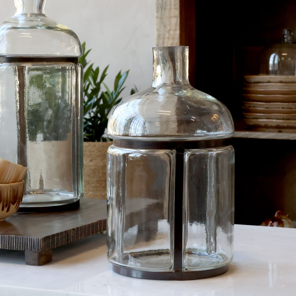 Oude Franse Fles met IJzeren Decoratie 31 cm