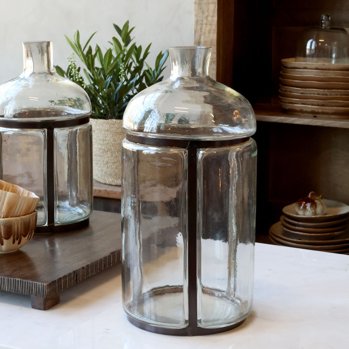 Oude Franse Fles met IJzeren Decoratie 38 cm