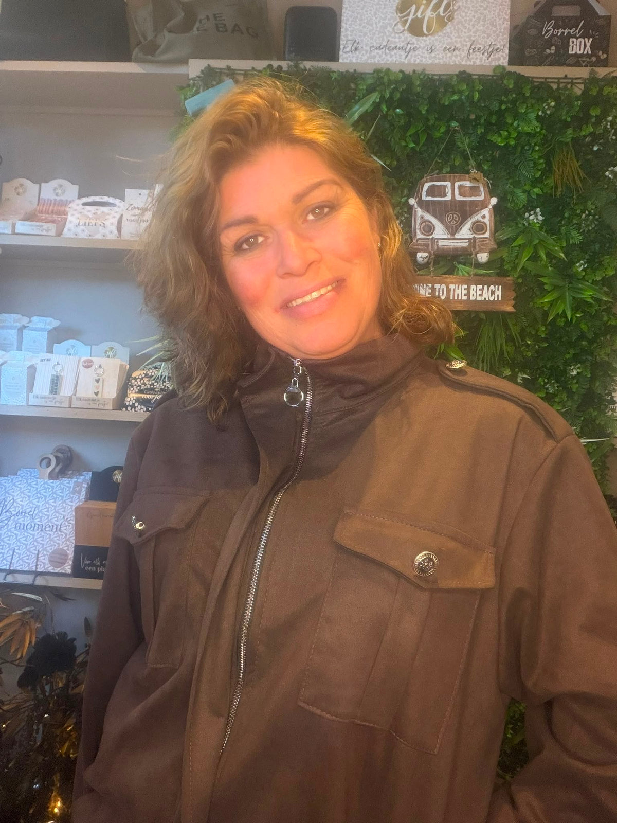 Velours jasje choco bruin, bovenkant van dichtbij