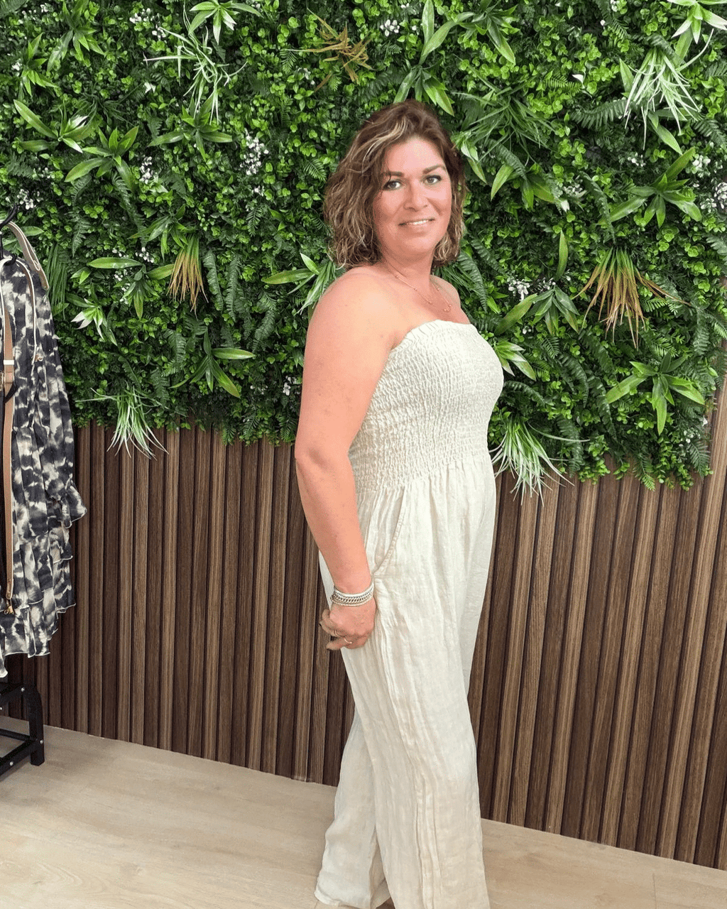 Jumpsuit Beige met Elastisch Bovenstuk - Velvory Fashion & Living