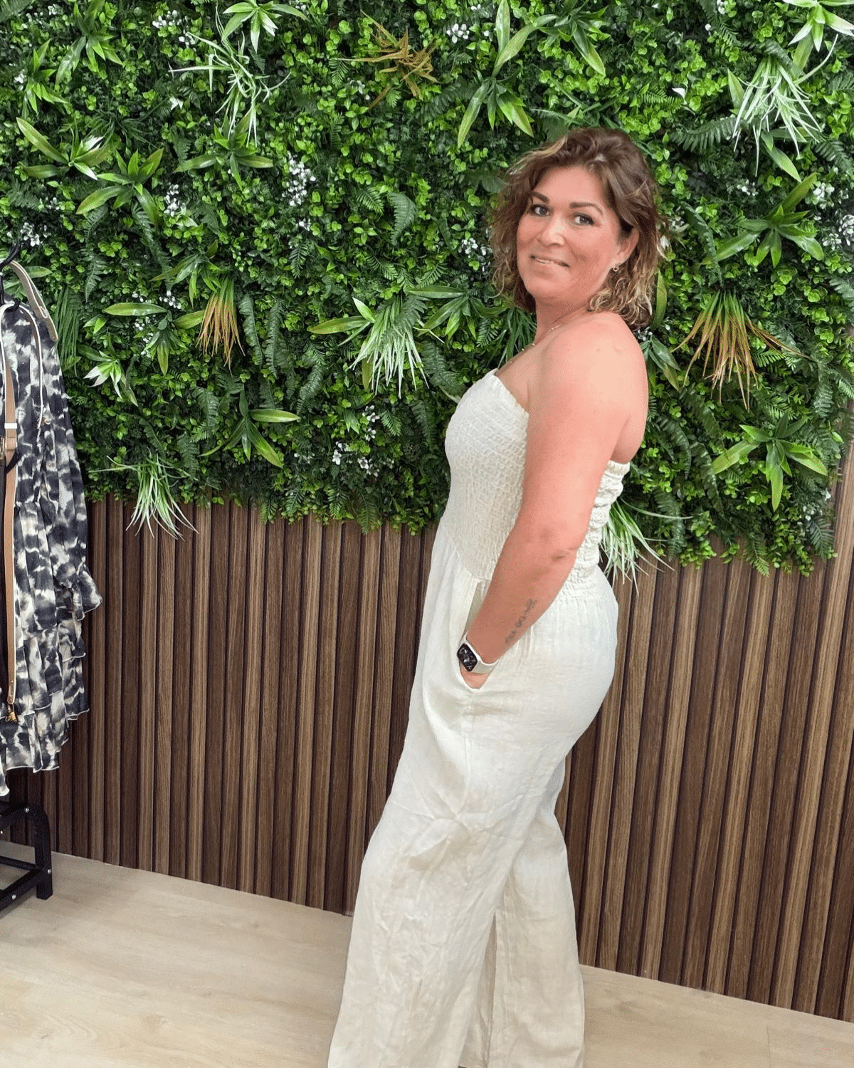 Jumpsuit Beige met Elastisch Bovenstuk - Velvory Fashion & Living