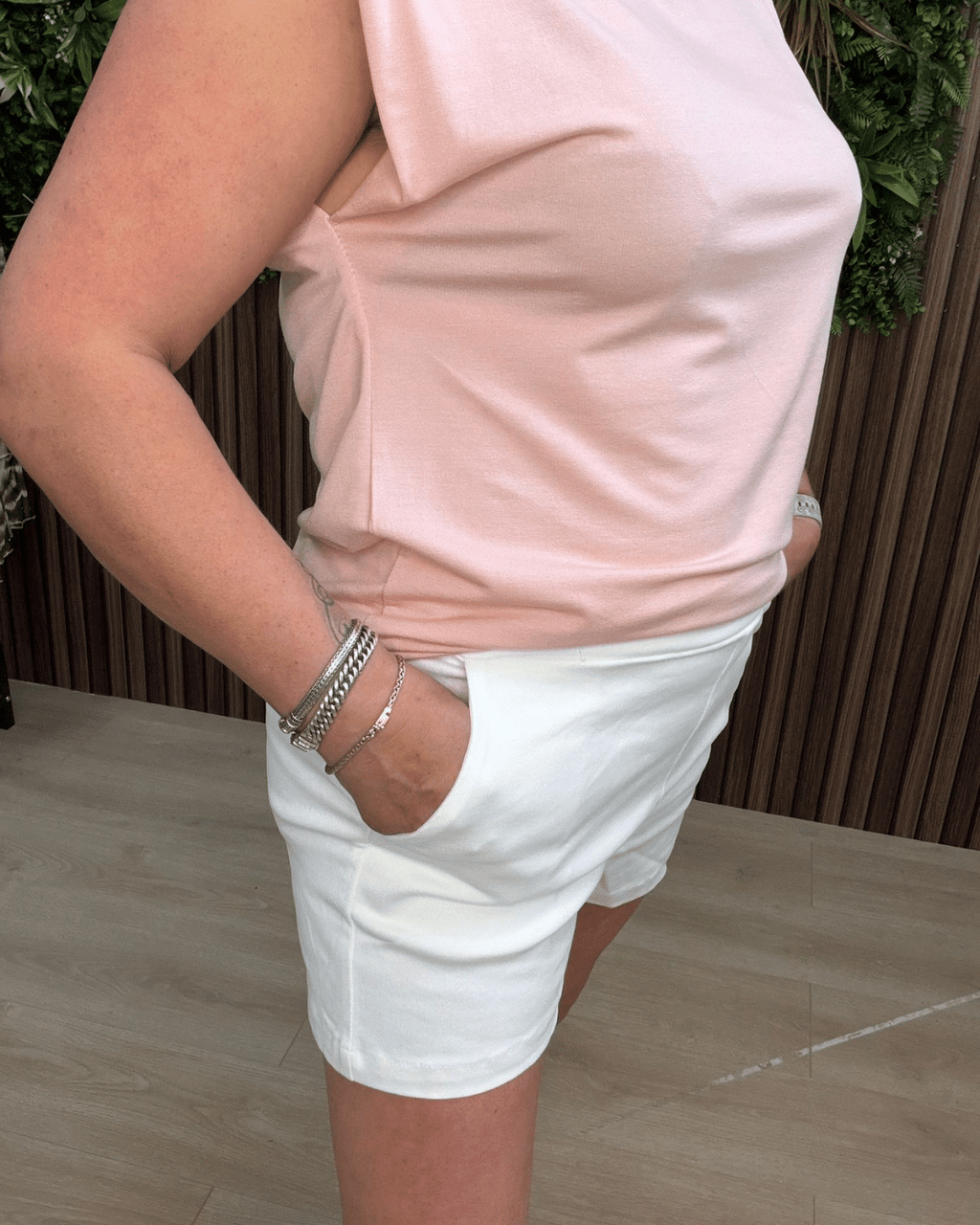 Short Snow White met Hoge Taille en Steekzakken - Velvory Fashion & Living