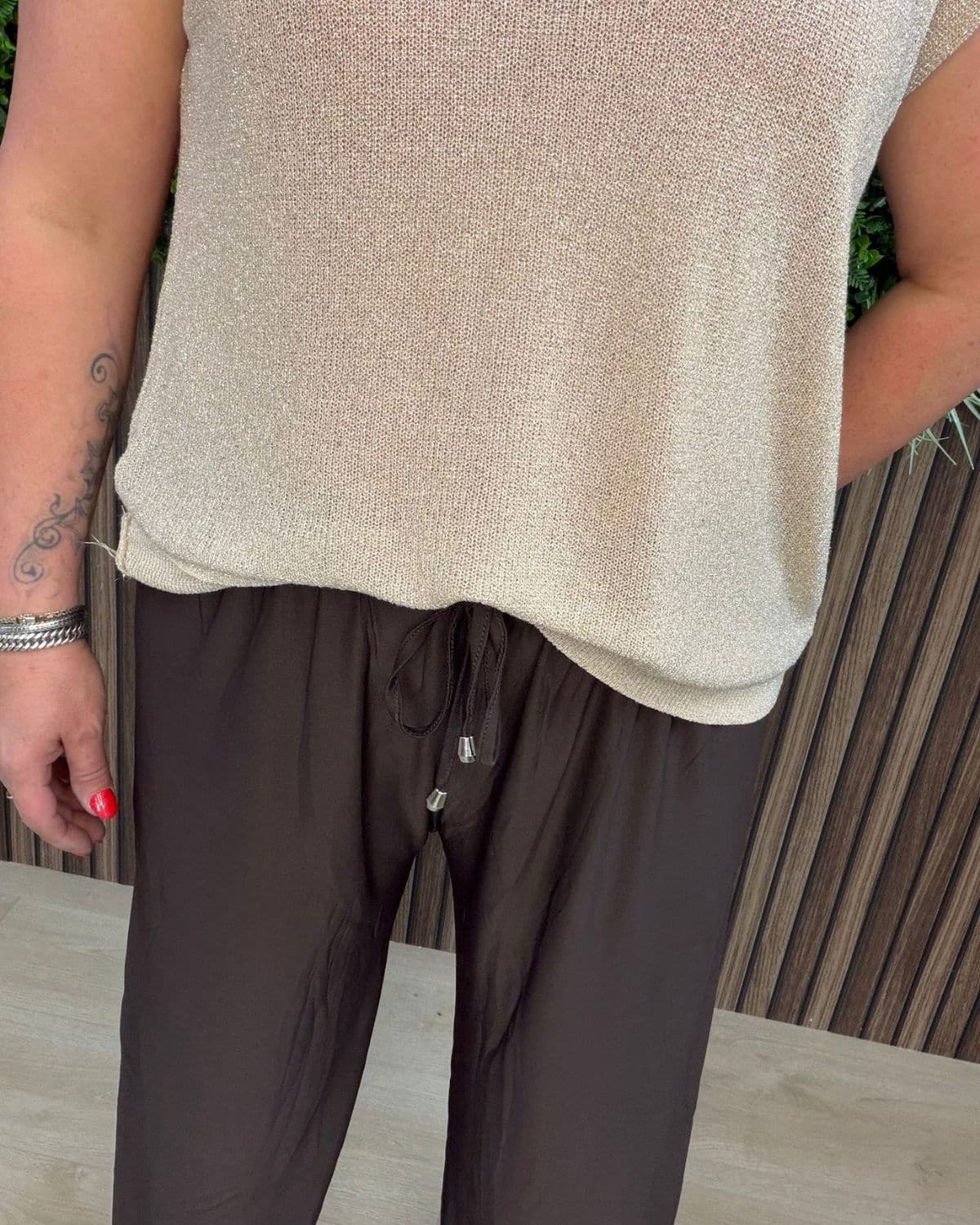 Soepelvallende Travel Broek Bruin - Velvory Fashion & Living