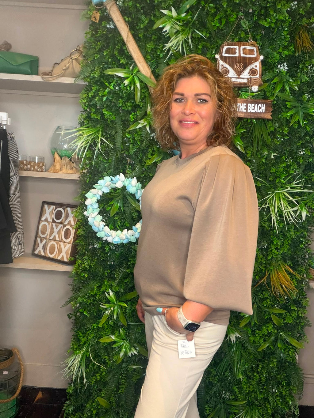 Travel sweater taupe