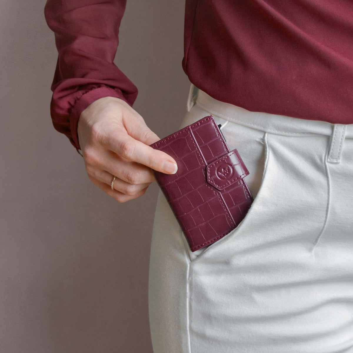Prowallet dames portemonnee Plus Croco in bordeaux – sfeerfoto