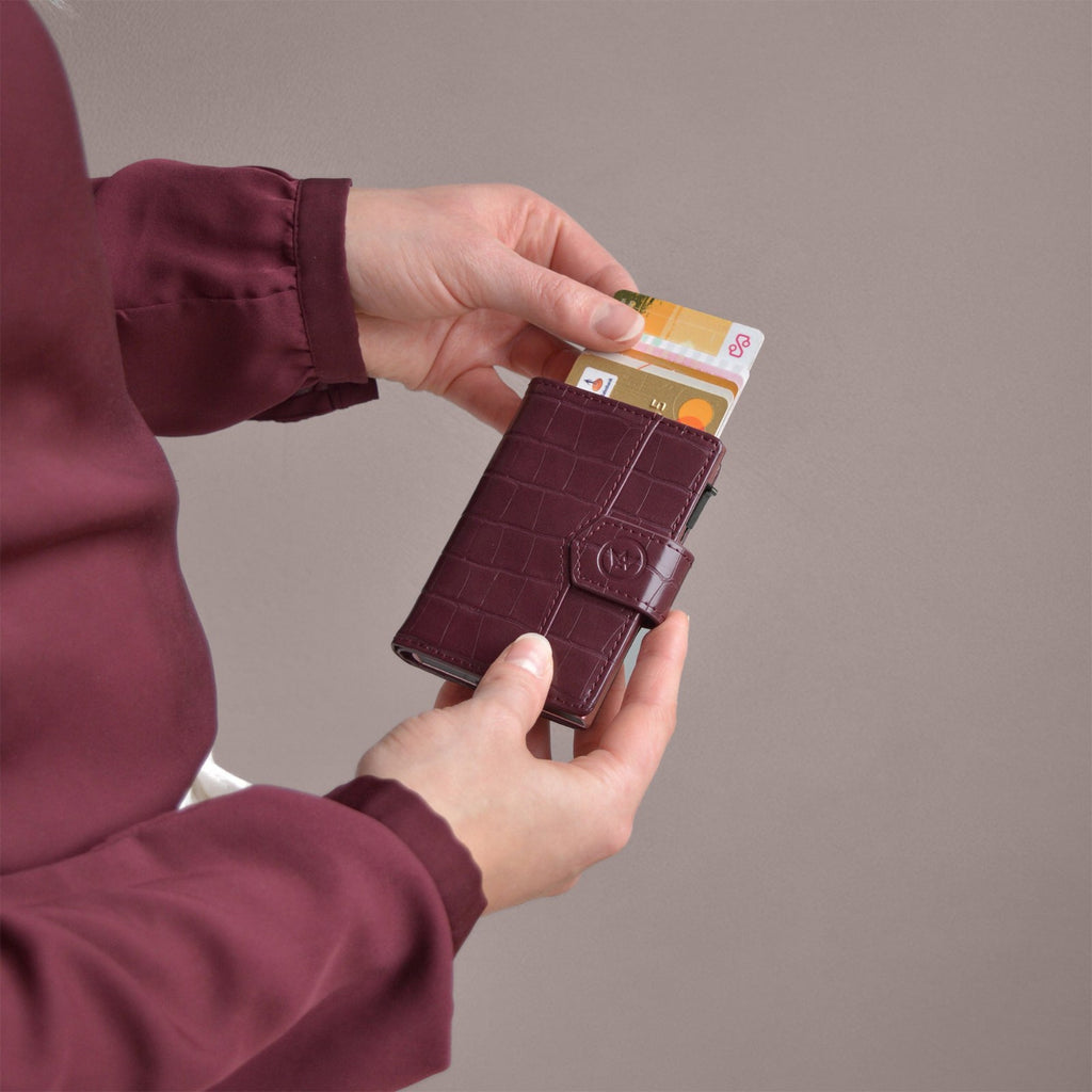 Prowallet dames portemonnee Plus Croco in bordeaux – sfeerfoto