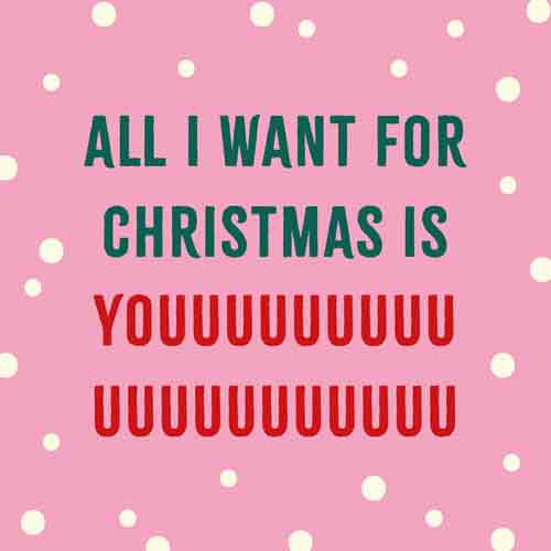 Roze tegeltje met sneeuwstippen en tekst All I want for Christmas is youuuu in groen en rood